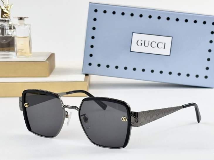 Picture of Gucci Sunglasses _SKUfw79721388fw